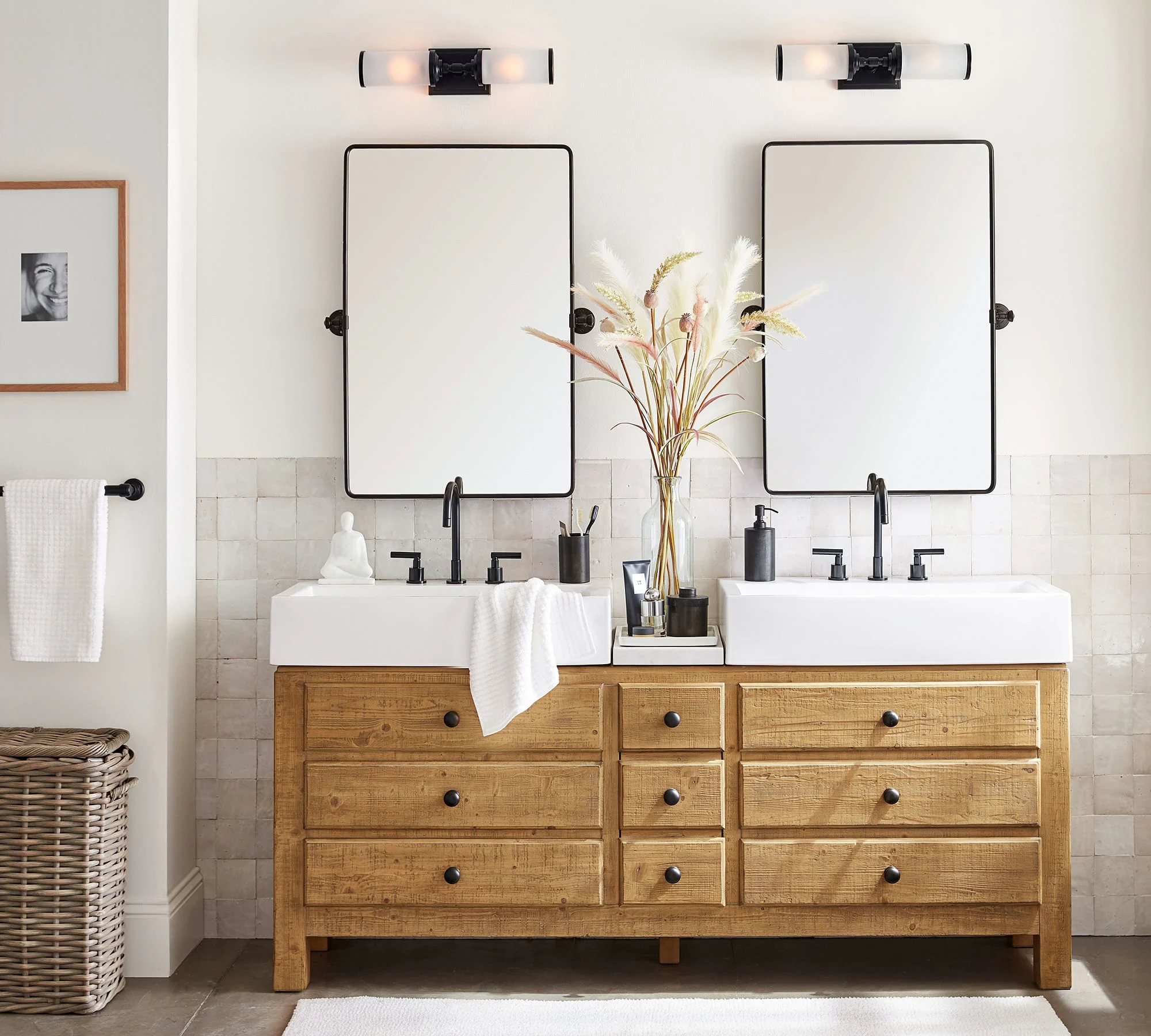OEM/ODM Lighted Bath Mirrors Toilet Wall Rectangle Bathroom Mirror