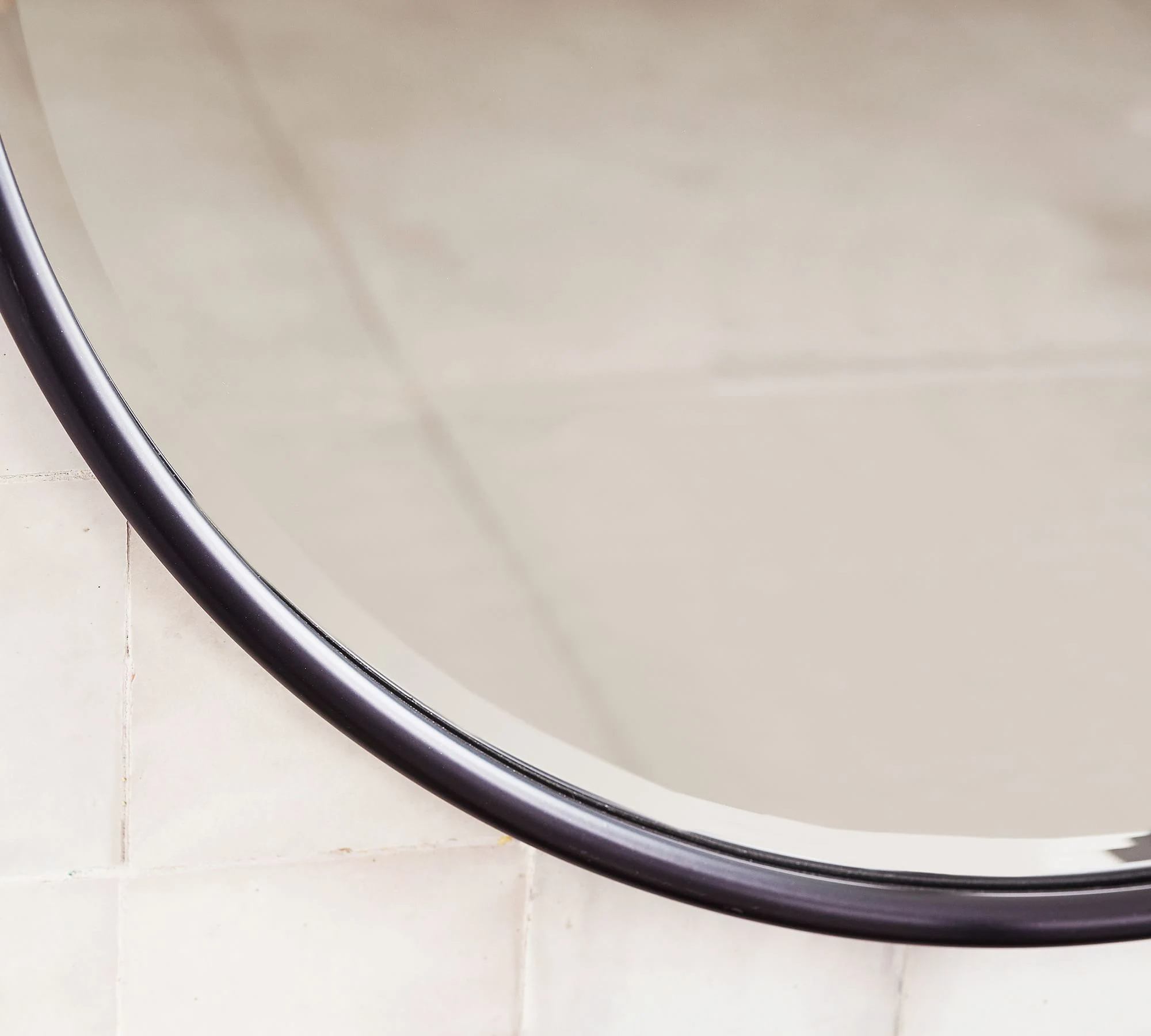 Factory Low Price 24 Inch Bathroom Mirror for Makeup Home Girl Use
